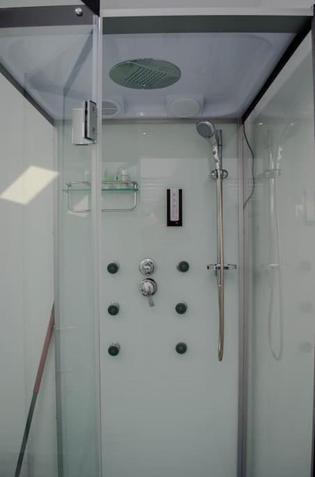 Apartmán Pentgarden Penthouse Jacuzzi Târgu Jiu Exteriér fotografie