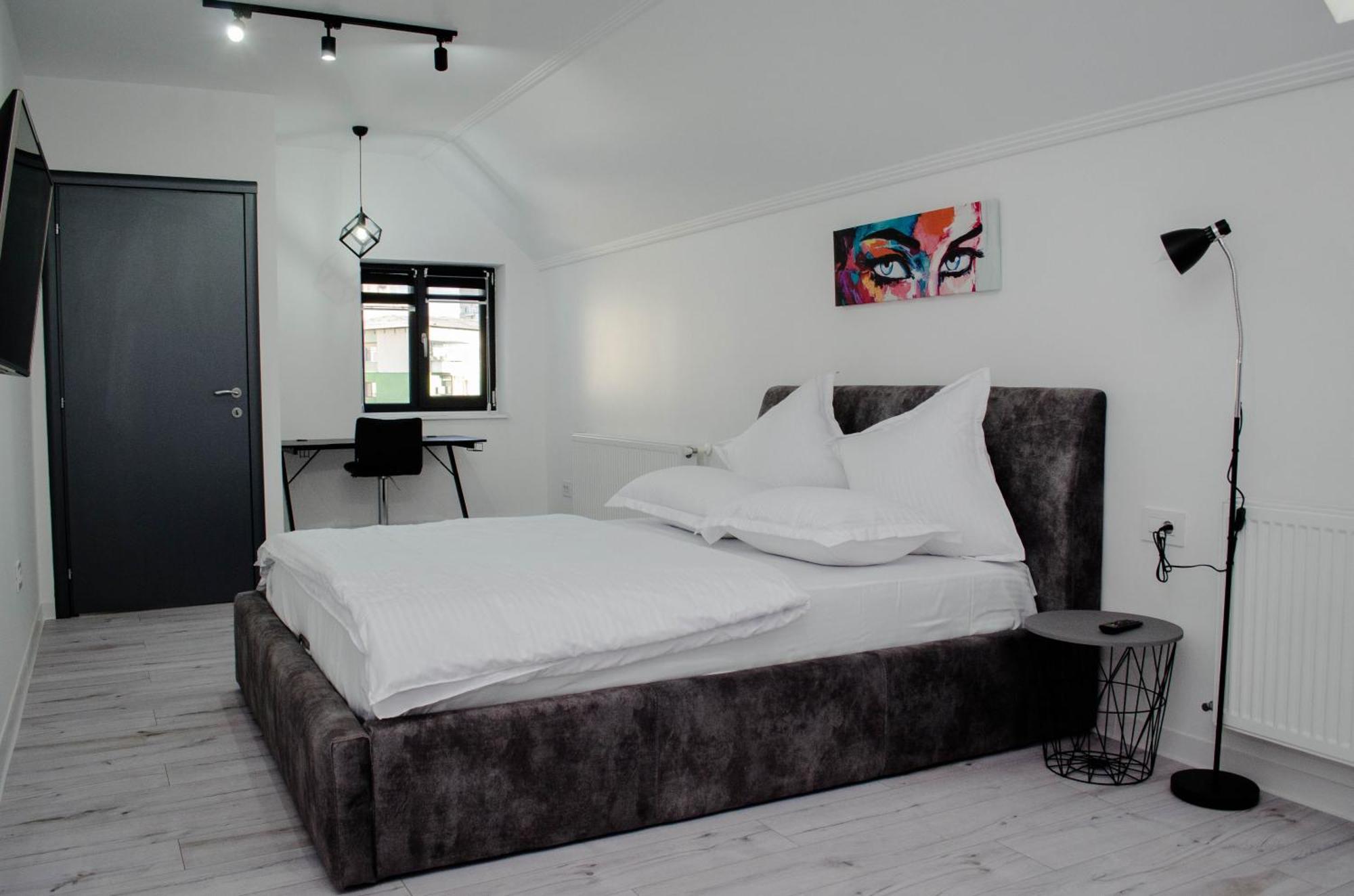 Apartmán Pentgarden Penthouse Jacuzzi Târgu Jiu Exteriér fotografie