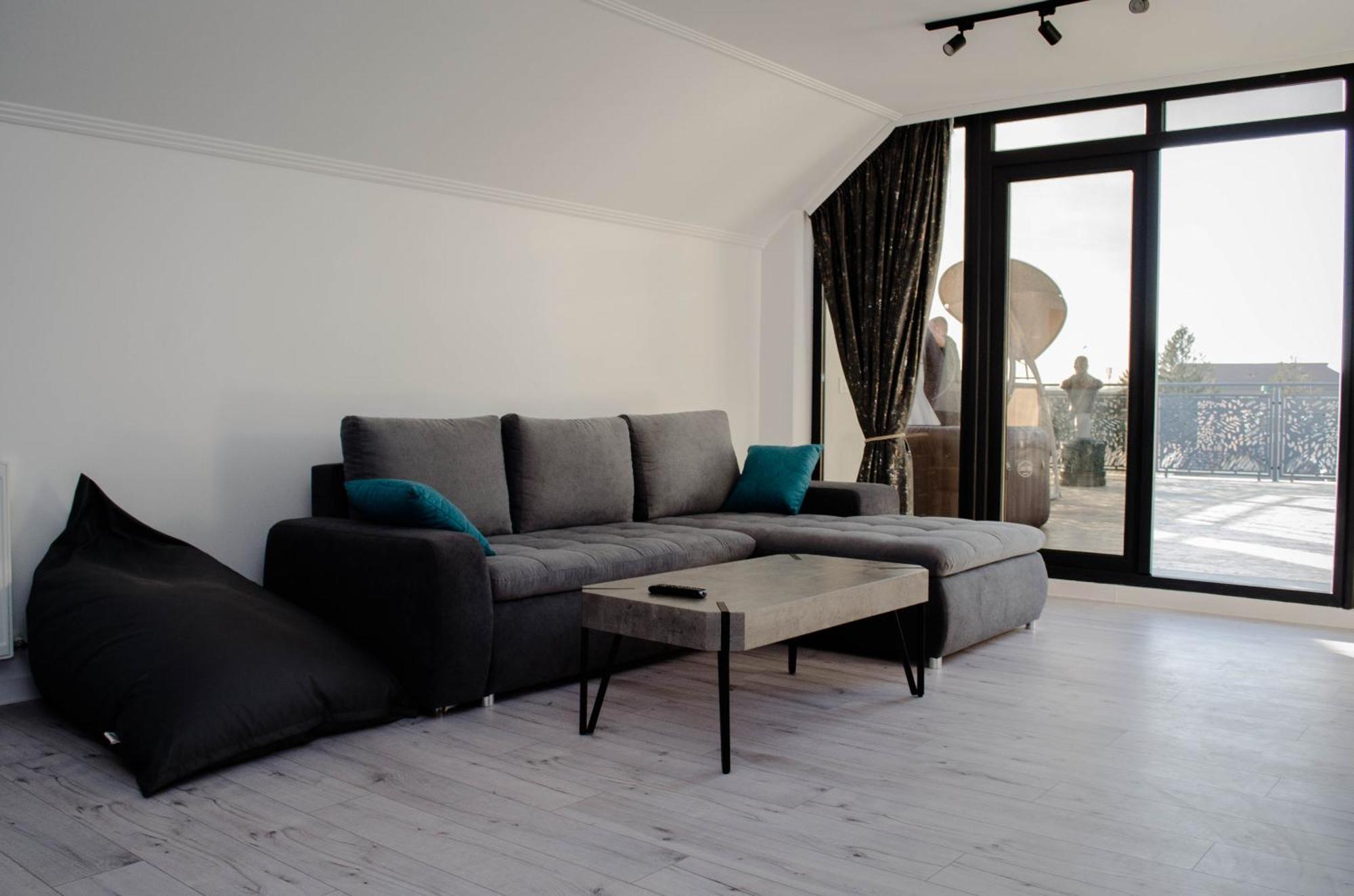 Apartmán Pentgarden Penthouse Jacuzzi Târgu Jiu Exteriér fotografie